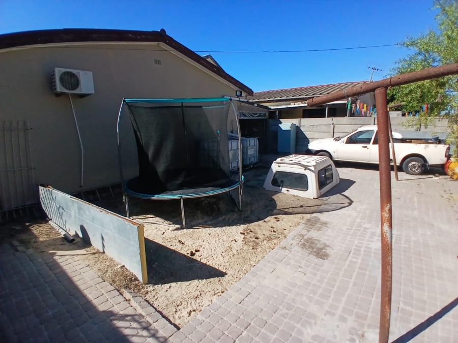 3 Bedroom Property for Sale in Kleinvlei Western Cape